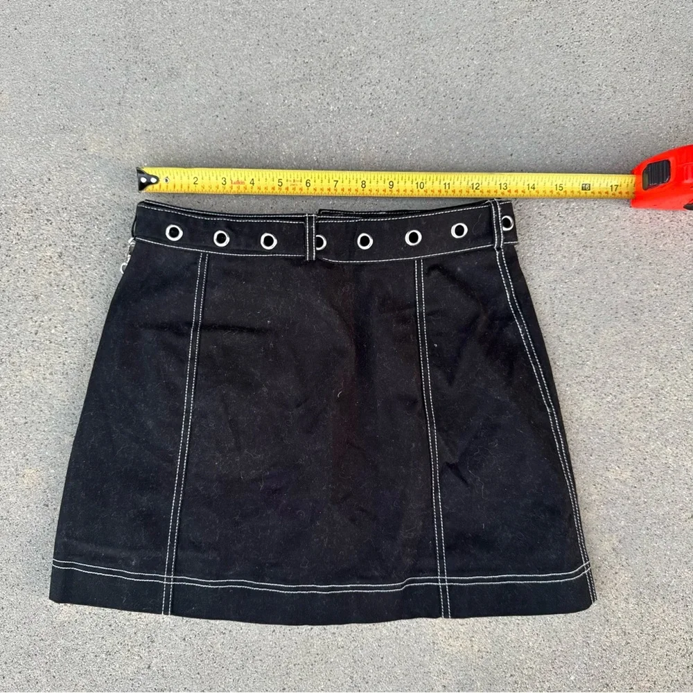 Dolls Kill‎ x Bratz Mini Skirt Black Cargo Women Size Small - Picture 6 of 7